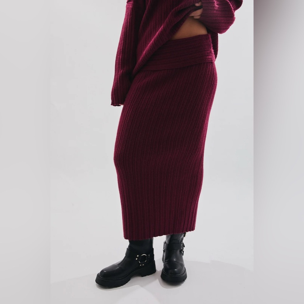Merlot Muse Sweater Skirt “NWT”